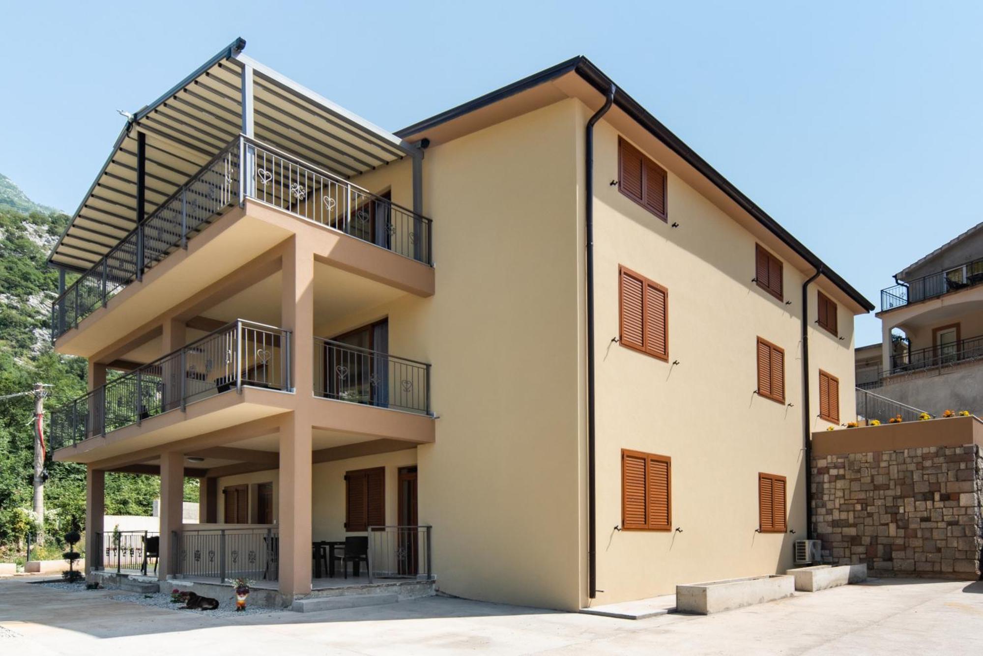 Kasi Apartments Kotor Exterior foto